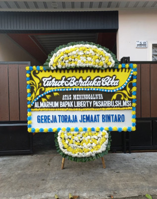 Papan Bunga Duka di Belawan Bahari